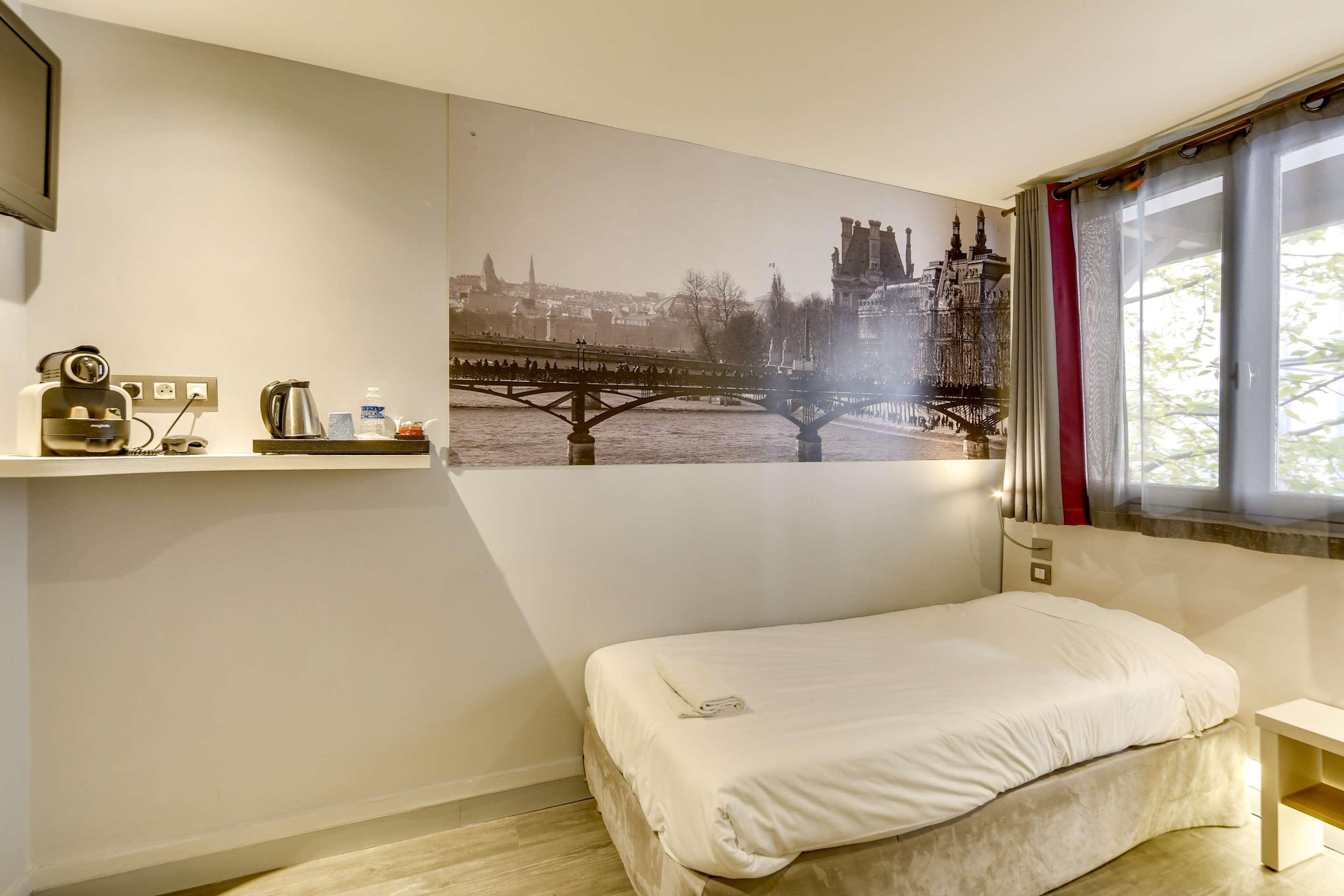 Kyriad Paris 12 - Nation Εξωτερικό φωτογραφία